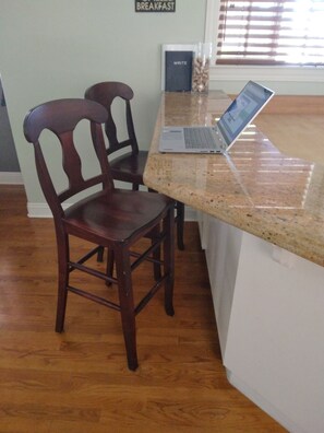 Interior - Renovated Farmhouse 4 Blocks From Downtown Square (Paso Robles)