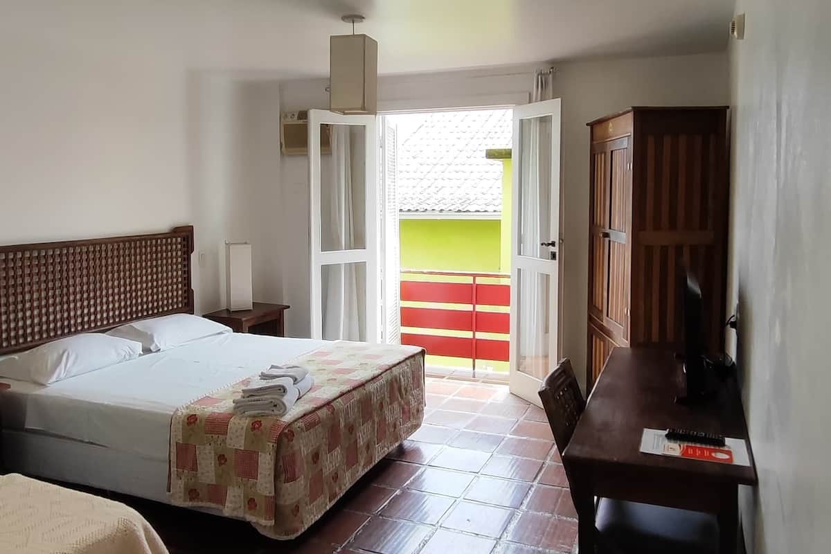 superior room | 1 bedroom, minibar, bed sheets