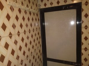 Basic Shared Dormitory, 1 Single Bed | Bathroom - sakinakadormiyory (Mumbai)