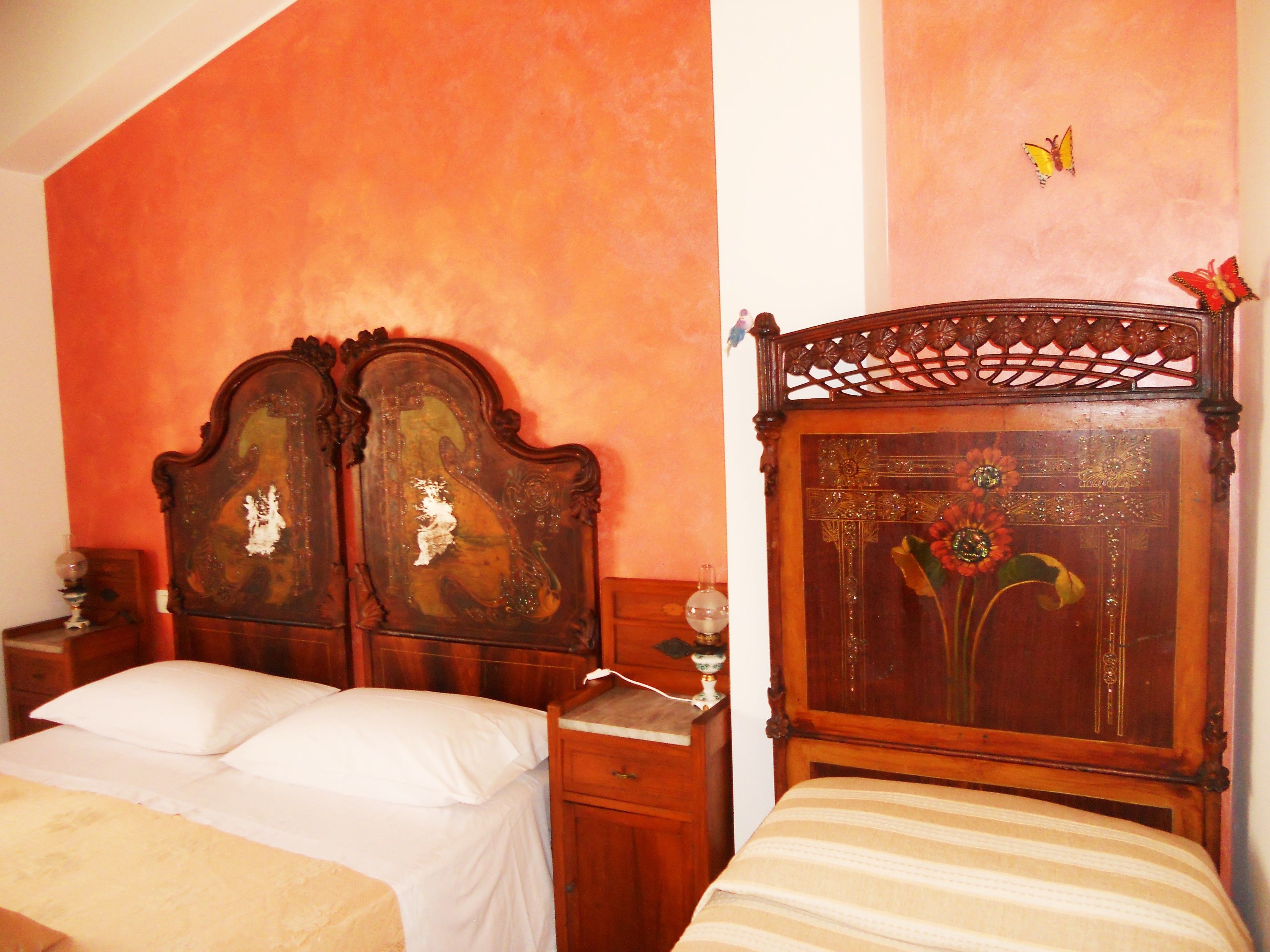 Mini-bar avec articles gratuits, bureau, Wi-Fi gratuit, draps fournis