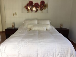 Suite Grand, 1 cama de matrimonio, vistas al mar | Wifi gratis y ropa de cama