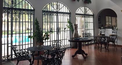 Baoba Breeze Bed & Breakfast