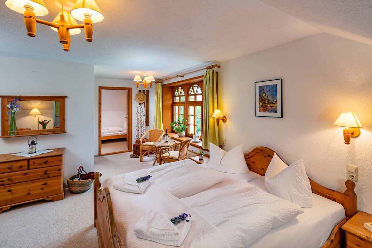 Family Room | Hypo-allergenic bedding available, WiFi (free), individually decorated