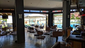 小吃店