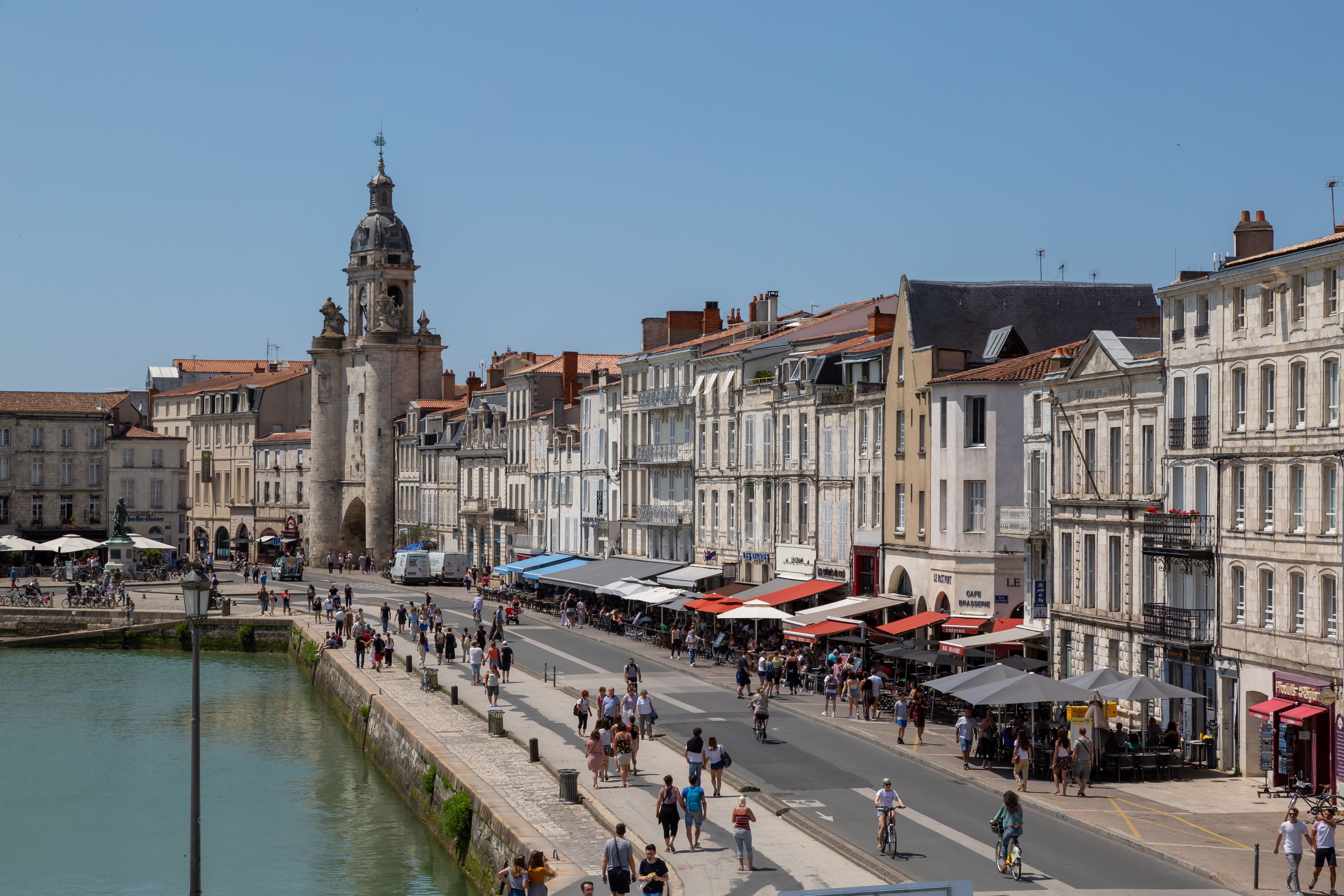 Photo - Tour de Nesle La Rochelle Vieux Port 3 etoiles