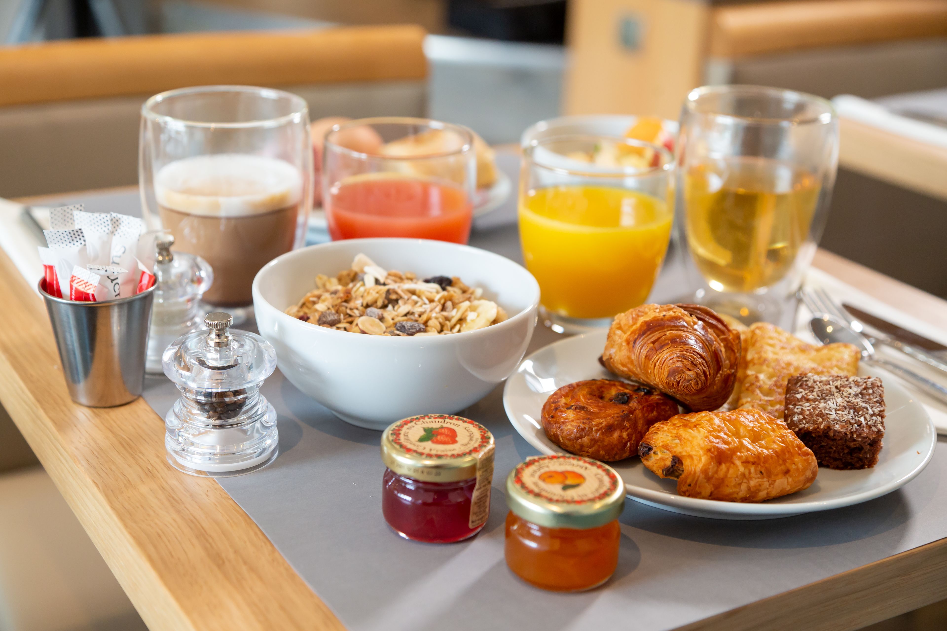 Foto - Tour de Nesle La Rochelle Vieux Port 3 etoiles