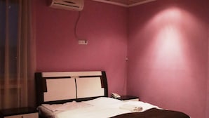 Standard Double Room | Minibar, in-room safe, blackout curtains, soundproofing - Brandy Factory Hotel (Yerevan)