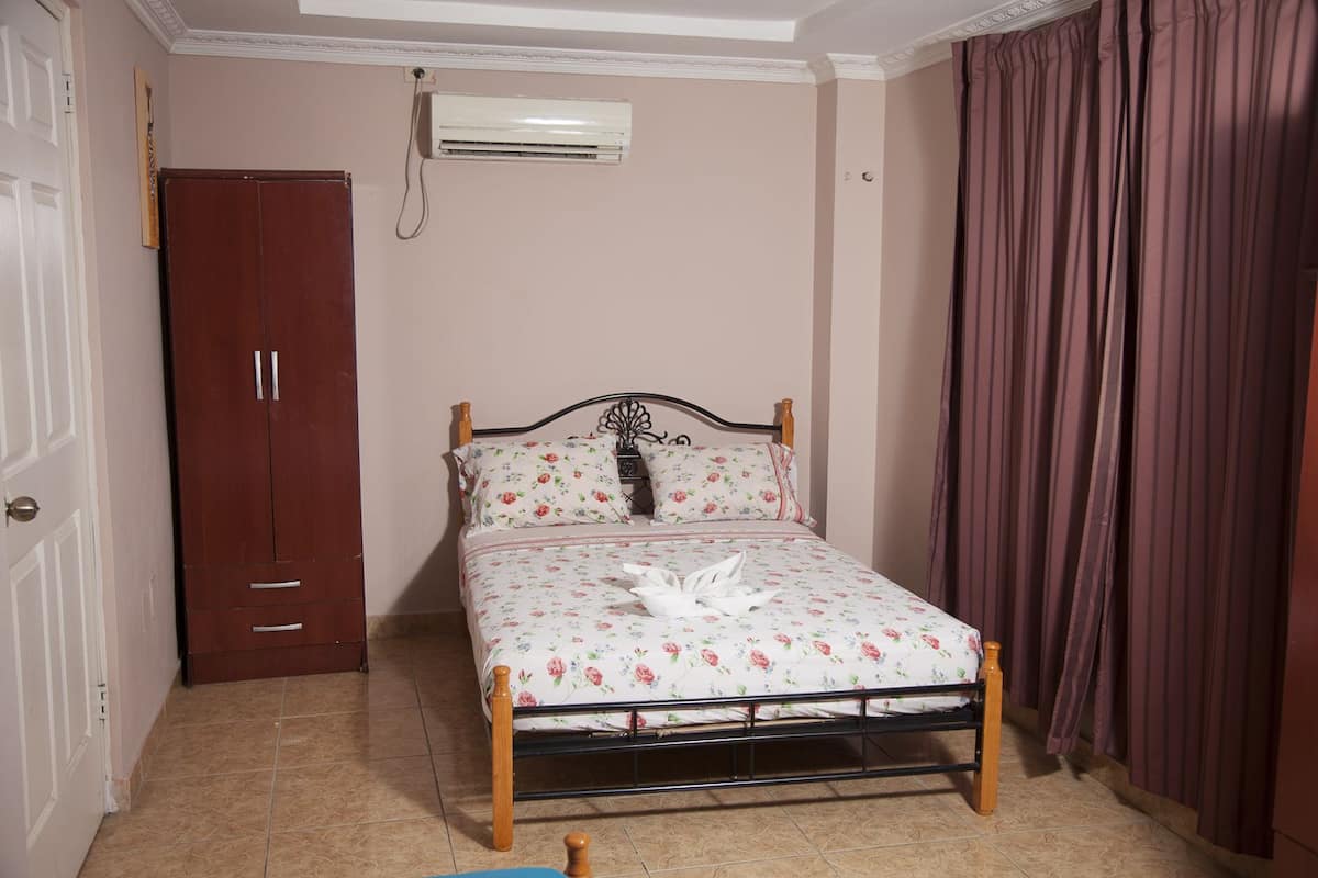 Soundproofing, iron/ironing board, free WiFi, bed sheets
