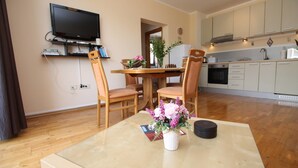 In-room dining - Thomas Apartments (Budva)