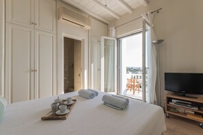 Vila, 6 quartos | Ferros/tábuas de passar roupa, berços grátis, Wi-Fi de cortesia