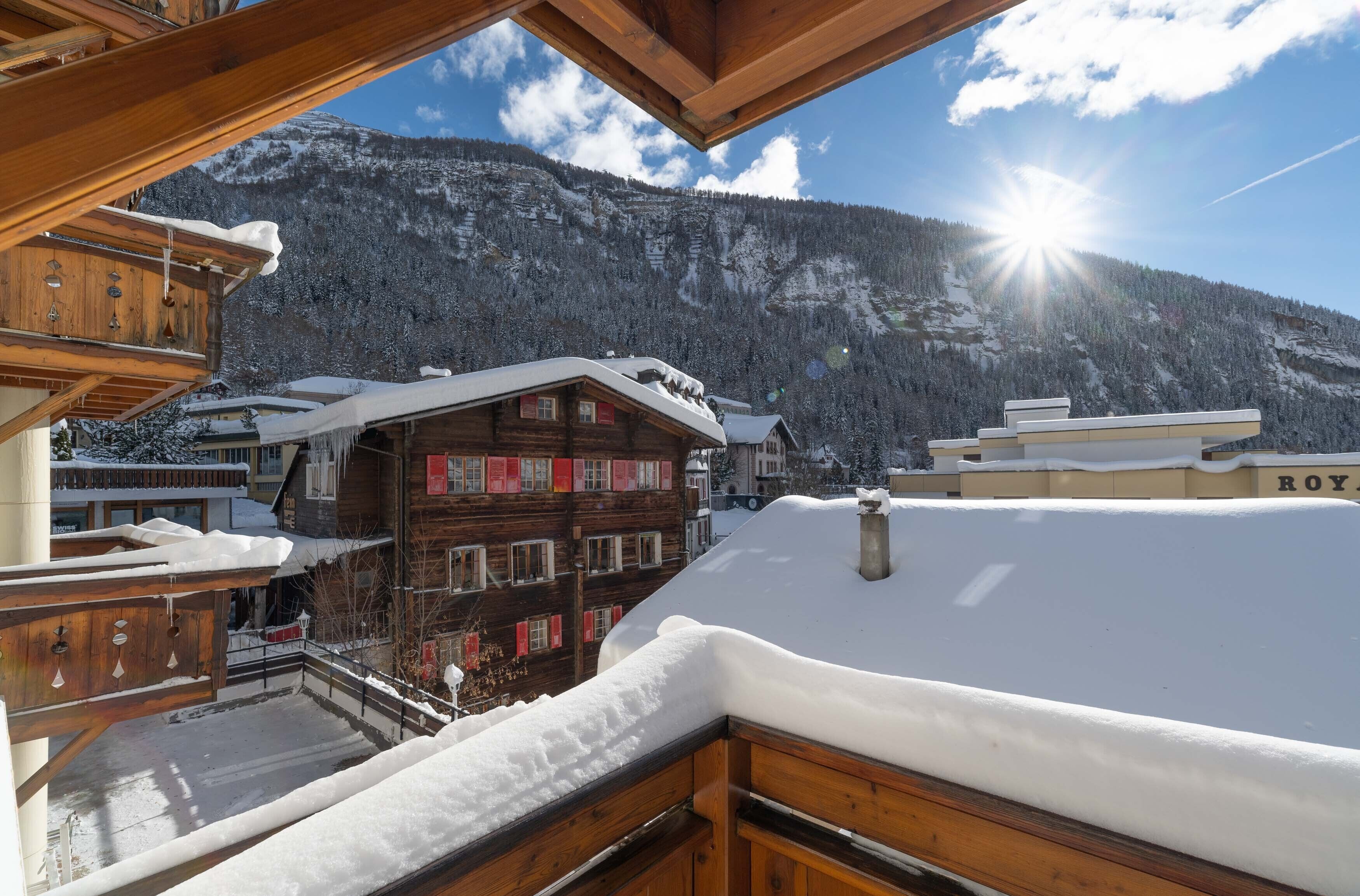 1 bedroom, in-room safe, individually decorated, desk