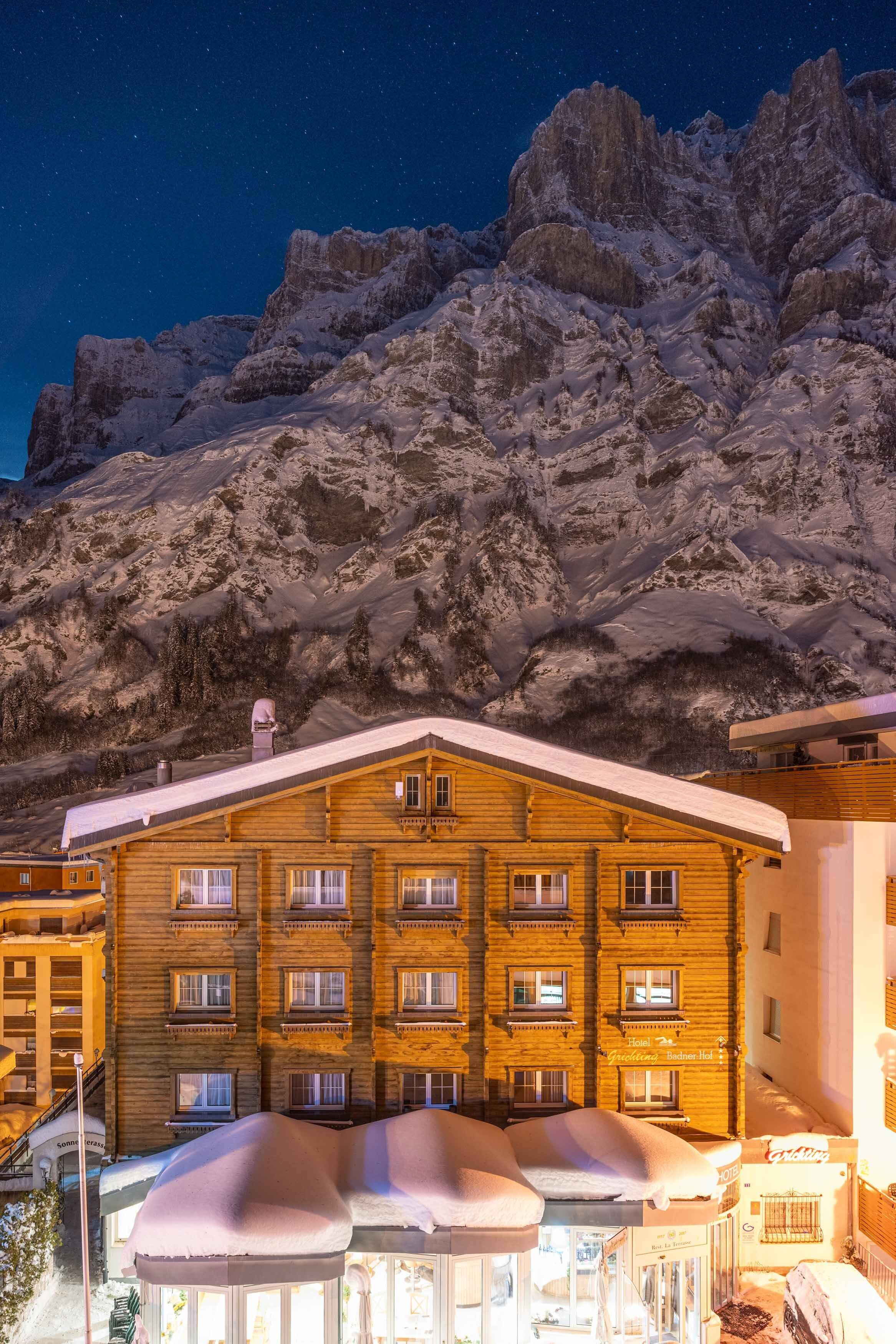 premium studio suite, balcony, mountain view | 1 bedroom, in-room safe, individually decorated, desk