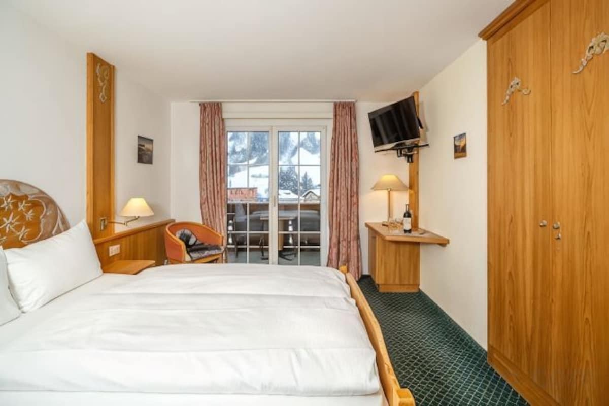 Cosy Room with Balcony