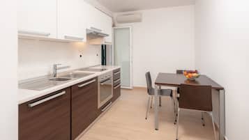 Basic Apartment (14) | Private kitchen