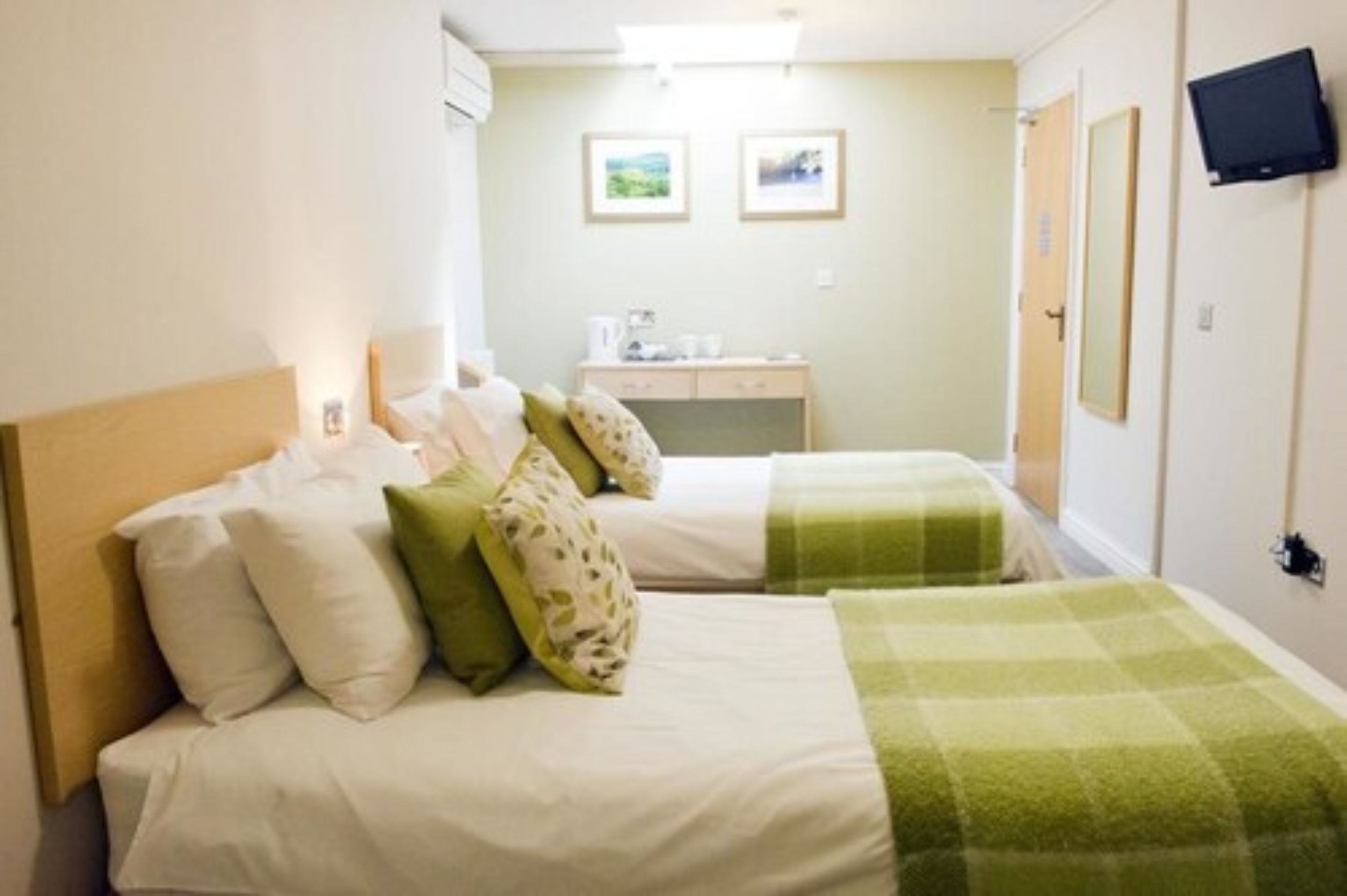 twin room, 2 single beds | individually decorated, individually furnished, soundproofing