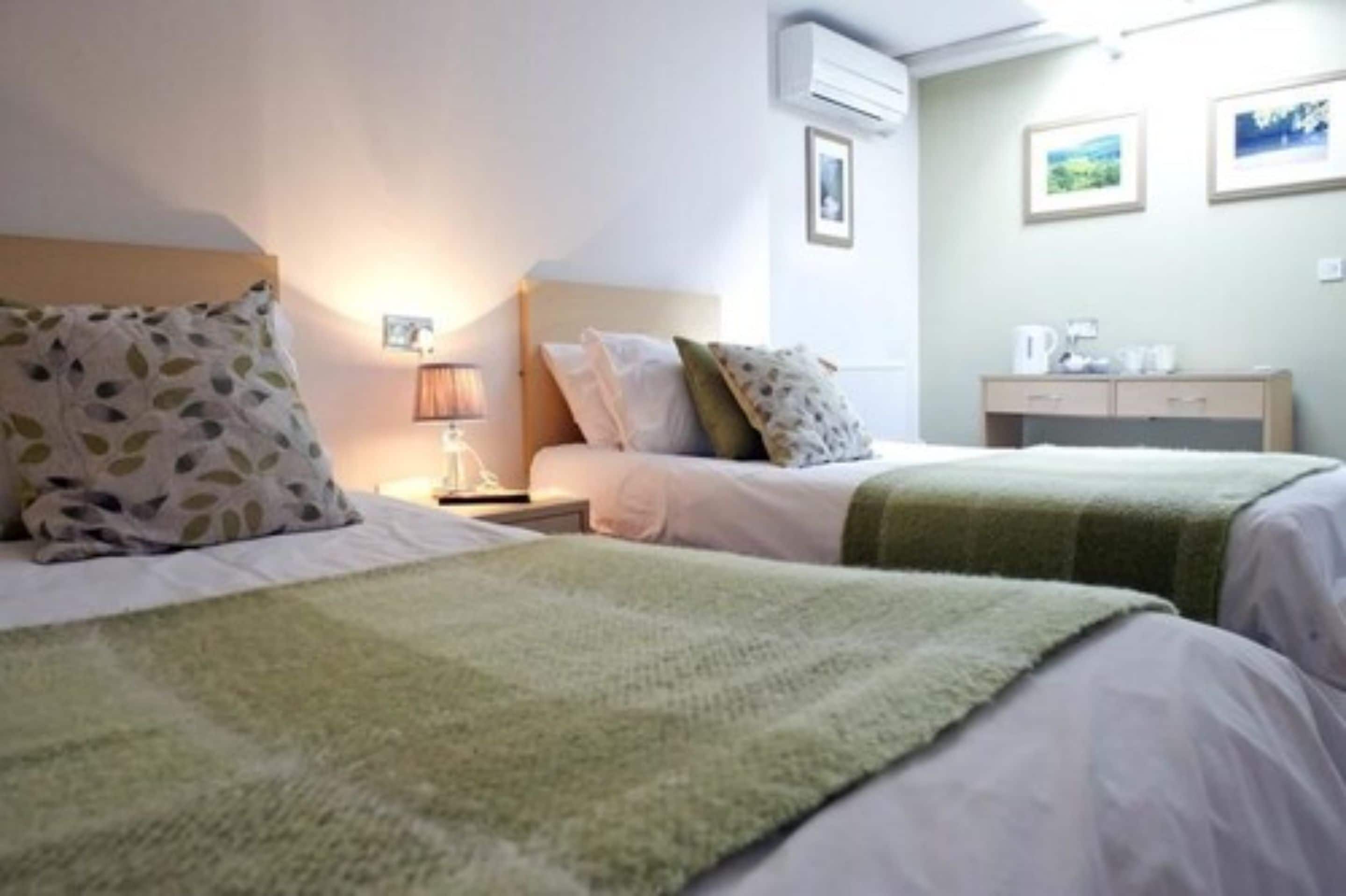 twin room, 2 single beds | individually decorated, individually furnished, soundproofing