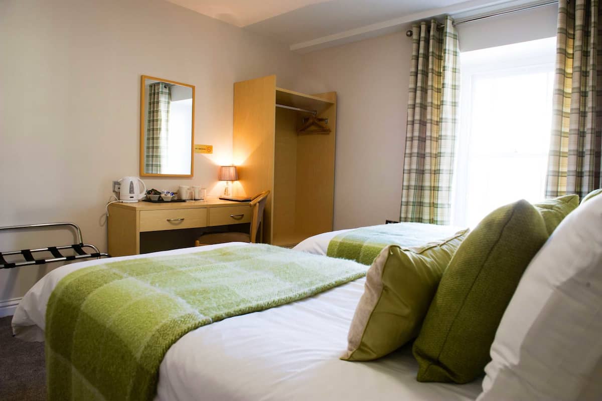 twin room, 2 single beds | individually decorated, individually furnished, soundproofing