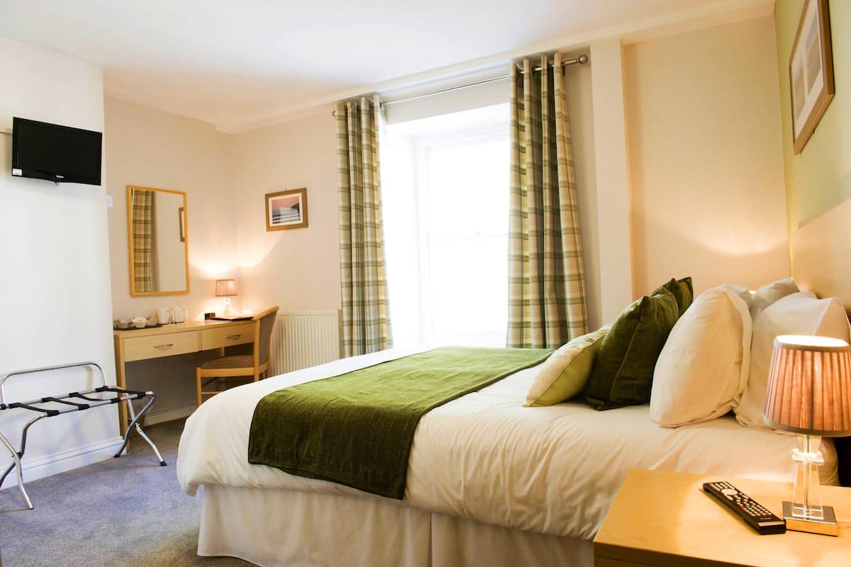 double room, 1 double bed | individually decorated, individually furnished, soundproofing