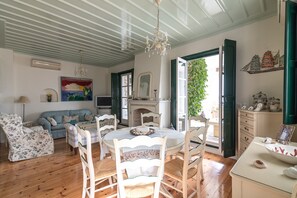 Villa, 6 habitaciones, vista al mar | Servicio a la habitación