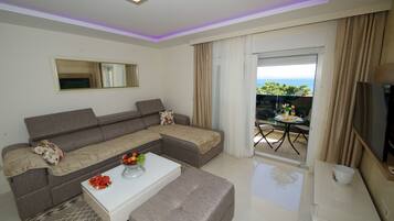 Apartment (Leone Hrvoje) | Living area | Flat-screen TV