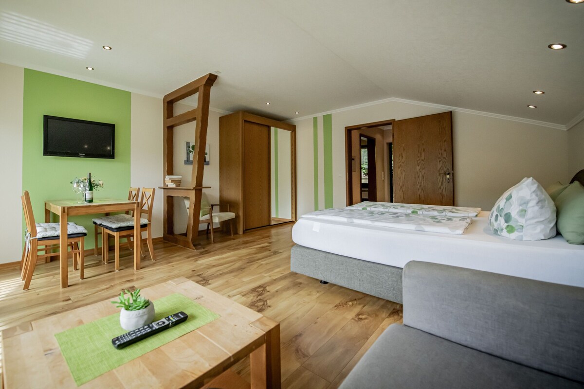 Classic Apartment, Private Bathroom (FeWo) | Room amenity