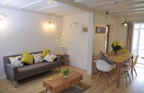 Vacation Home | Living area