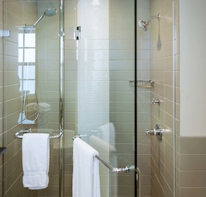 Standard Studio, 1 Queen Bed | Bathroom | Shower, hair dryer, towels, soap