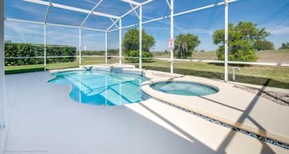 Amazing Pool 5 bed With spa and Games Room