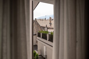 Apartamento exclusivo, balcón, vistas al patio | Vistas desde la habitación