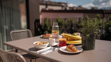Penthouse Luxe, 2 chambres, 2 salles de bains, vue montagne | Terrasse/Patio