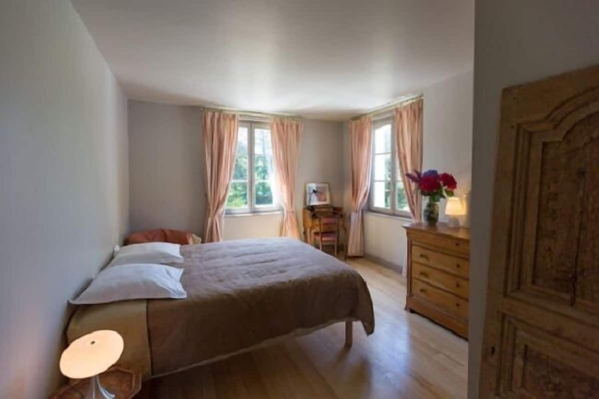 Chambre (1) | Accès au Wi-Fi (inclus), décor unique, ameublement unique