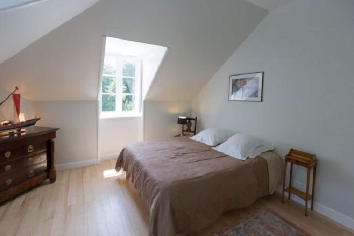 Chambre (4) | Accès au Wi-Fi (inclus), décor unique, ameublement unique