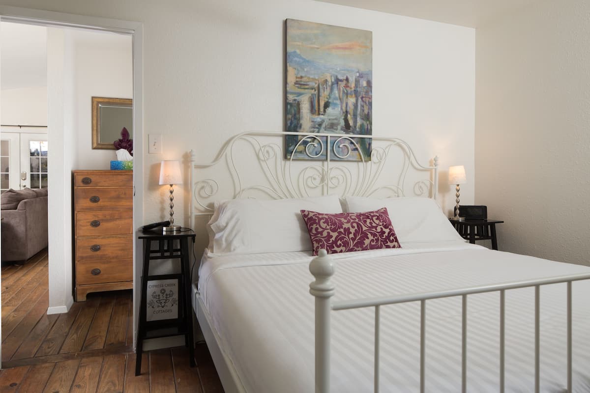Familie cottage, meerdere bedden, uitzicht op resort | Individueel gedecoreerd, individueel gemeubileerd, een bureau