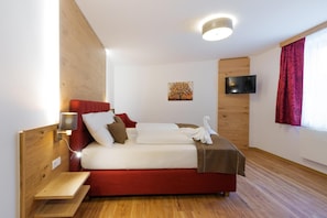 Premium bedding, Select Comfort beds, desk, soundproofing - Hotel Restaurant Kollar Göbl (Deutschlandsberg)
