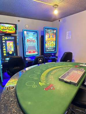 Casino - Days Inn by Wyndham Mandan Bismarck Area (Mandan)