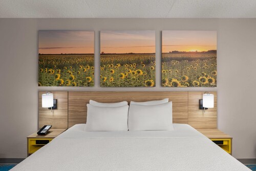 Days Inn by Wyndham Mandan Bismarck Area
