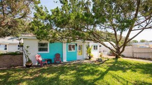 Unclassified image, 5 of 12, button - Palmetto Retreat [1/1] Free Activities! & Wifi Beach Nearby (St. Augustine)
