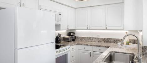 Appartamento, 1 letto king con divano letto (Casa De Emdeko 330) | Cucina privata | Forno, lavastoviglie, tostapane, carta assorbente