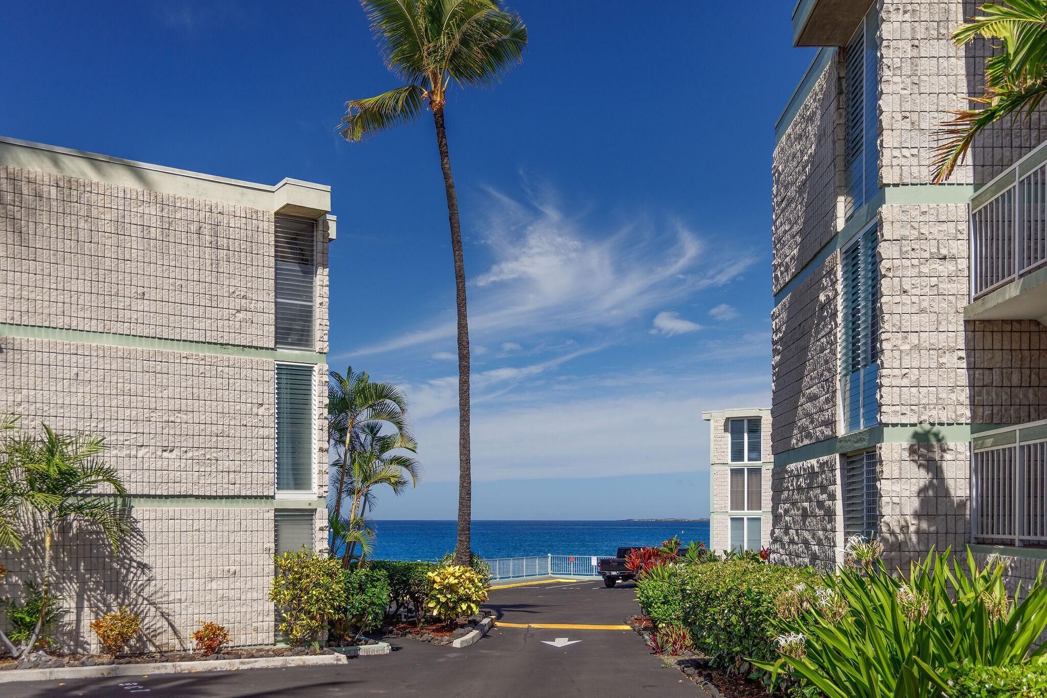 Condo, 1 Queen Bed with Sofa bed (Alii Villas#340 Top floor with Ocean ) | Property grounds