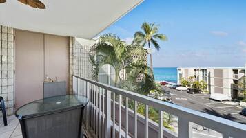 Lejlighed - 1 queensize-seng med sovesofa (Alii Villas#340 Top floor with Ocean ) | Overnatningsstedets område