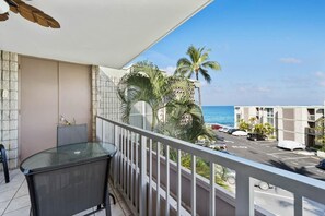 Huoneisto, 1 keskisuuri parisänky ja vuodesohva (Alii Villas#340 Top floor with Ocean ) | Ulkoalueet