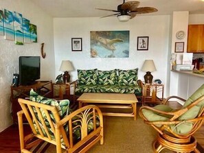 Living area - Alii Villas 340 (Kailua-Kona)