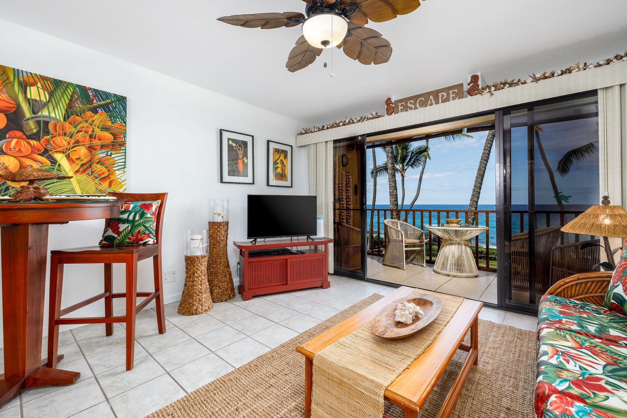 Condo, 1 King Bed (Kona Isle E23) | Living area
