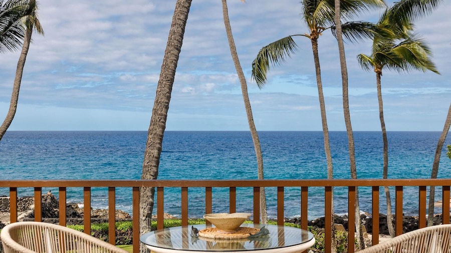 Kona Isle E23