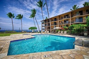 Apartment, 1 Queen-Bett (Kona Makai 2-102) | Pool | Außenpool