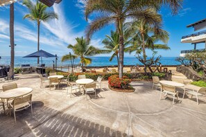 Apartment, 1 Queen-Bett und Schlafsofa (Casa De Emdeko 204) | Speisen im Freien