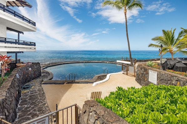 Condo, 1 Queen Bed with Sofa bed (Casa De Emdeko 204) | Property grounds - Casa De Emdeko 204 (Kailua-Kona)