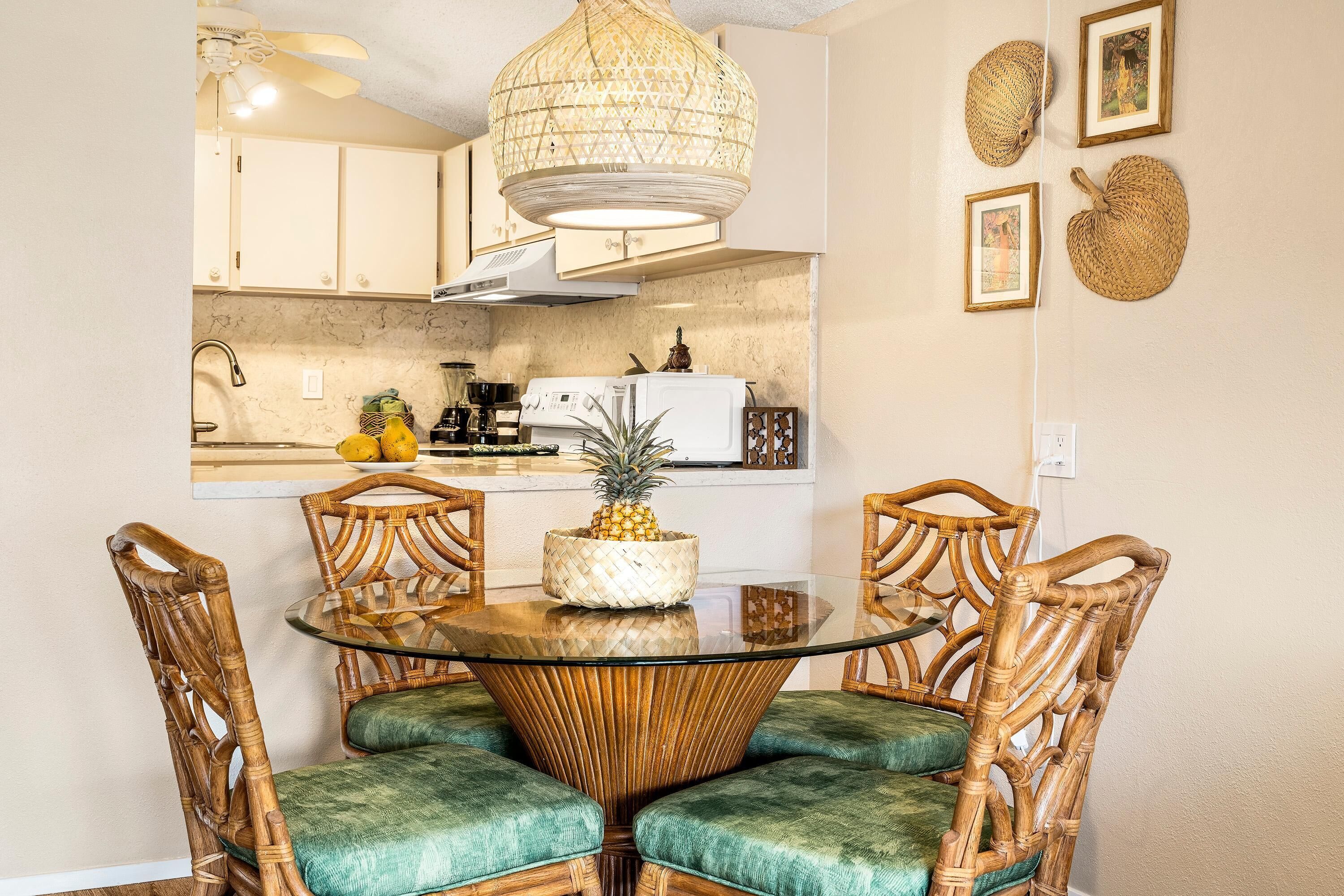 Condo, 1 grand lit et 1 canapé-lit (Kona Isle B31) | Restauration