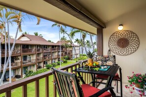 Apartamento, 1 cama de matrimonio con sofá cama (Kona Isle B31) | Restaurante al aire libre