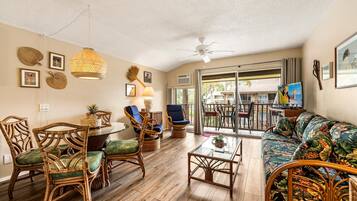 Condo, 1 Queen Bed with Sofa bed (Kona Isle B31) | Dining